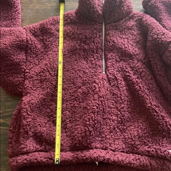 HOLLISTER Burgundy Teddy Pullover Sweater Small Junior’s  Womens - Picture 9 of 9